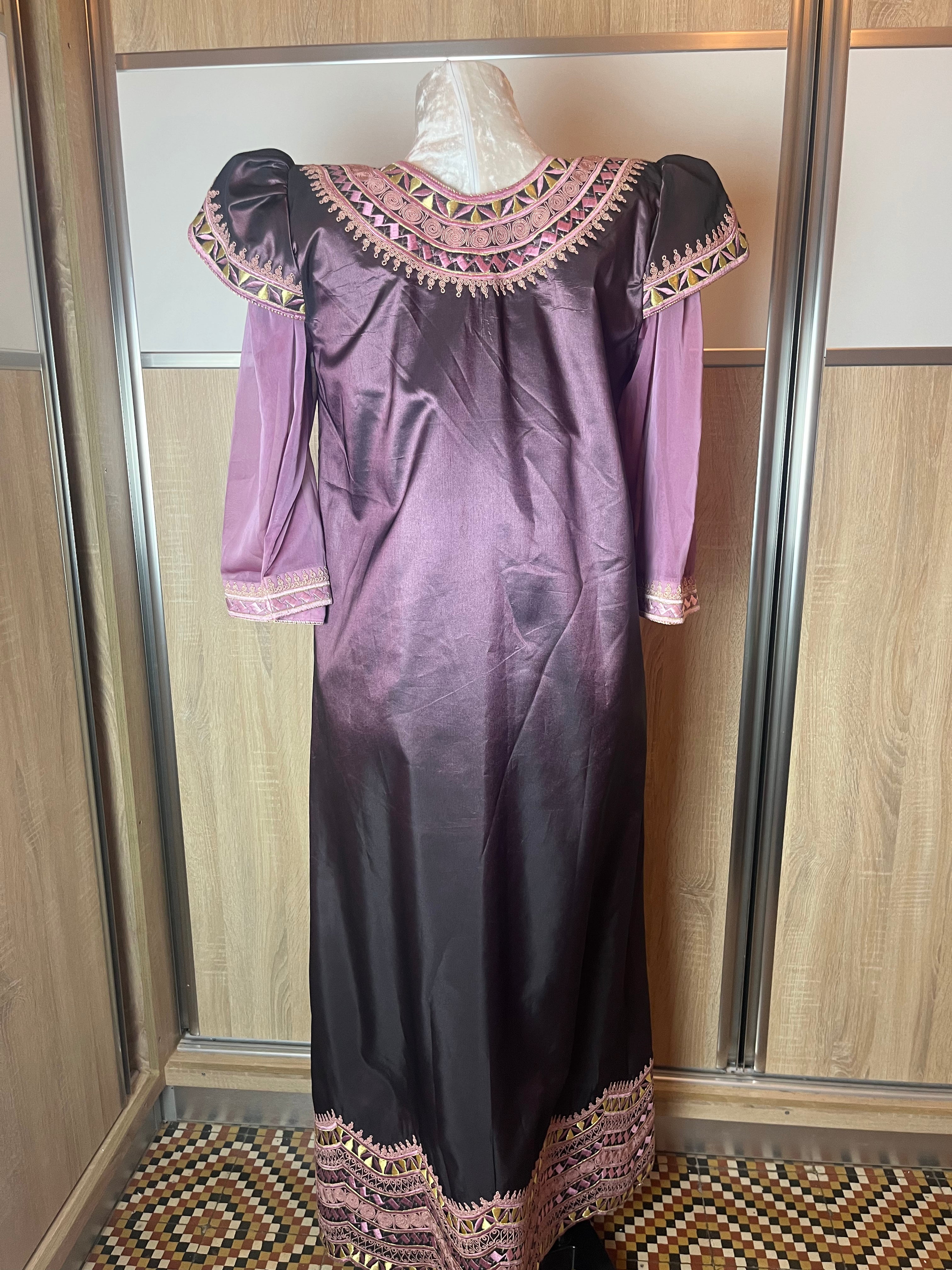 Robe Annabia d'occasion