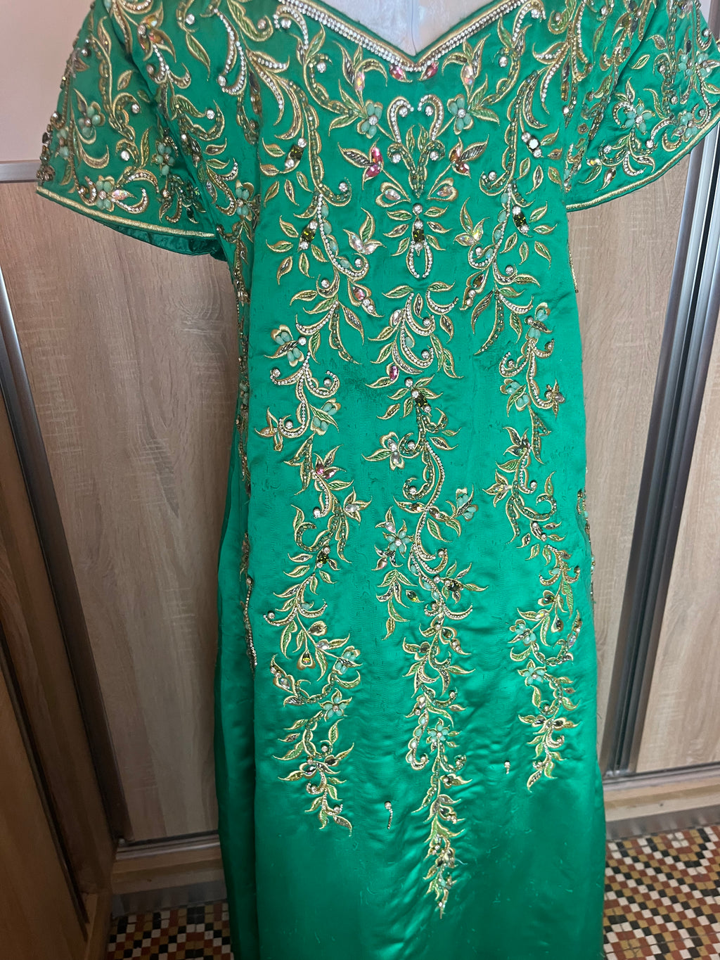 Robe constantinoise moderne d'occasion