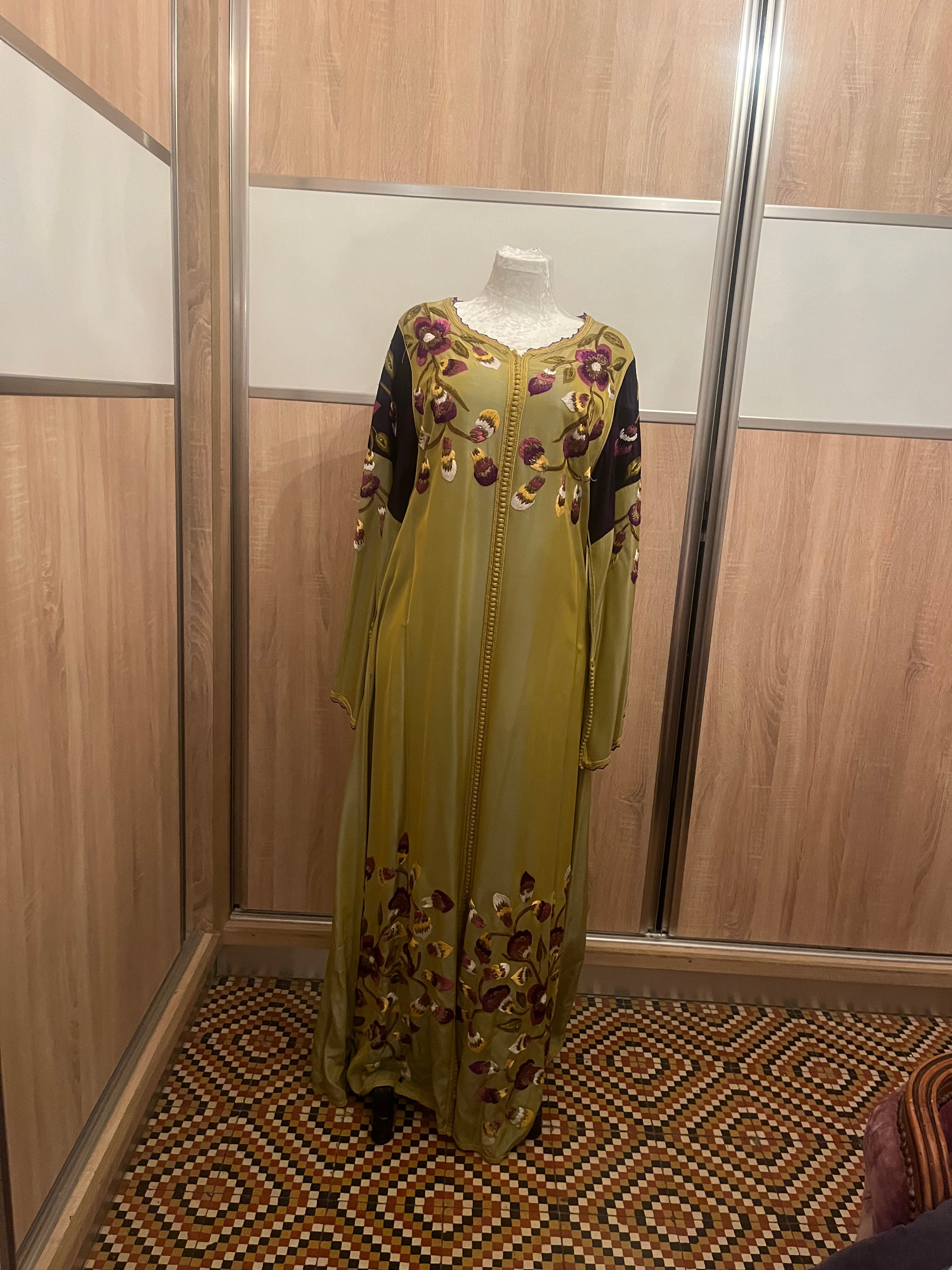 Kaftan d'occasion en vert fleur