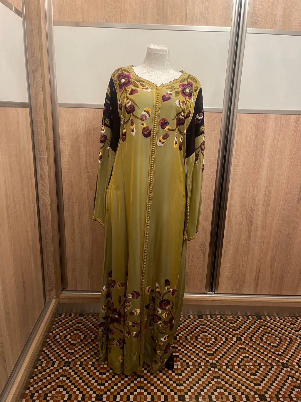 Kaftan d'occasion en vert fleur