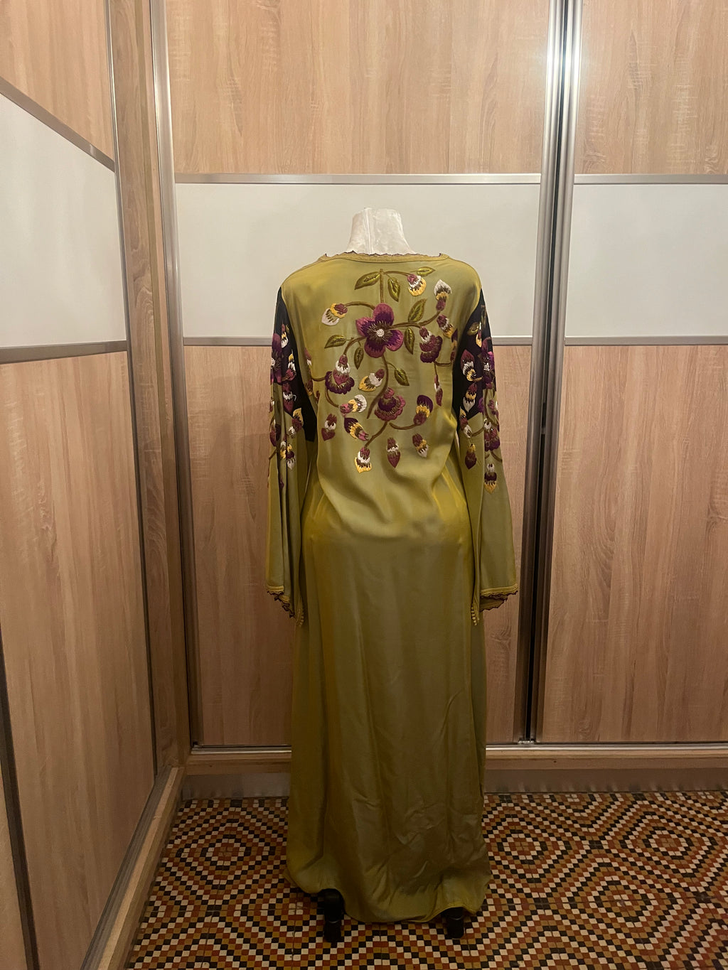 Kaftan d'occasion en vert fleur
