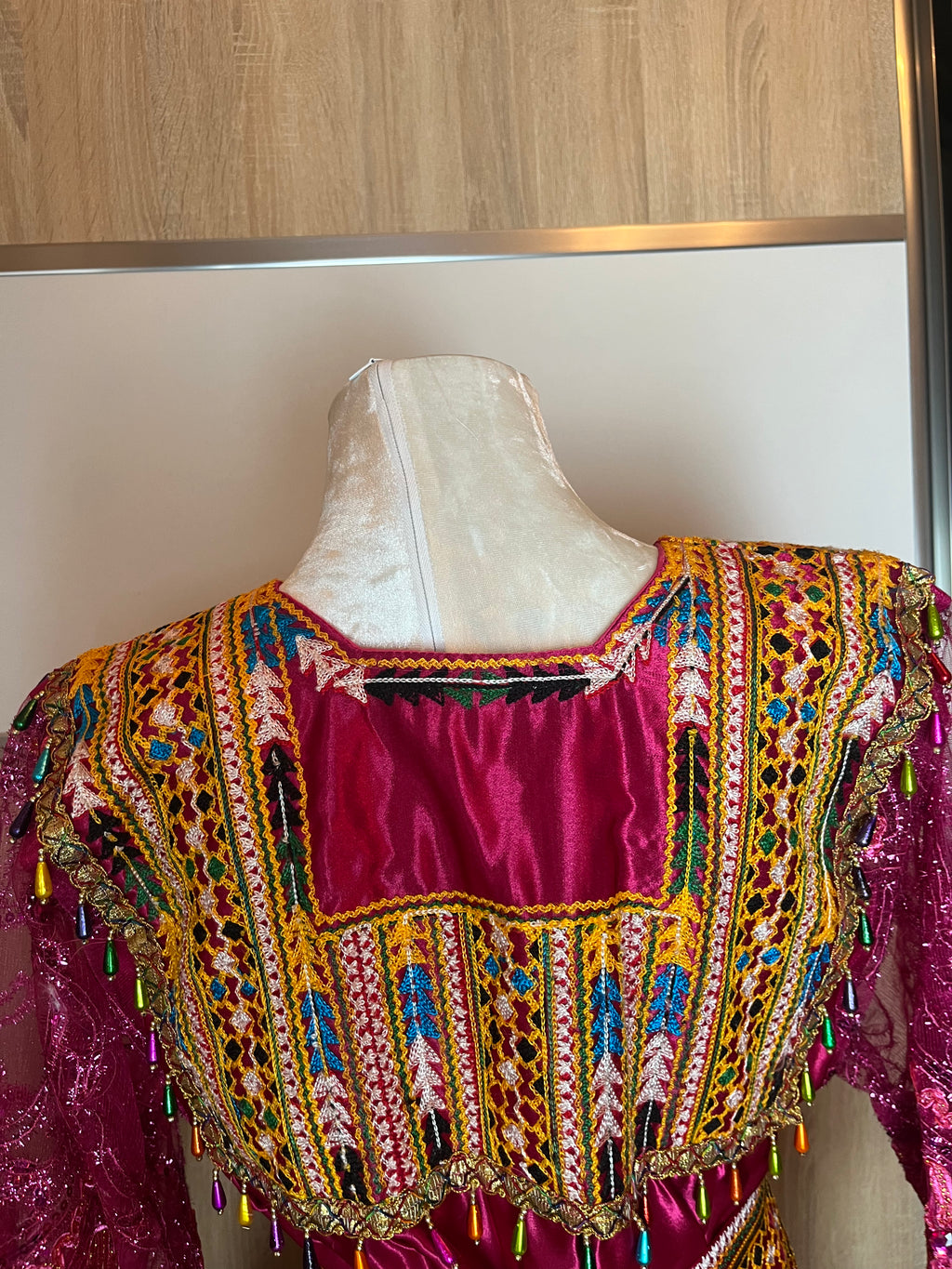 Robe kabyle fushia d'occasion
