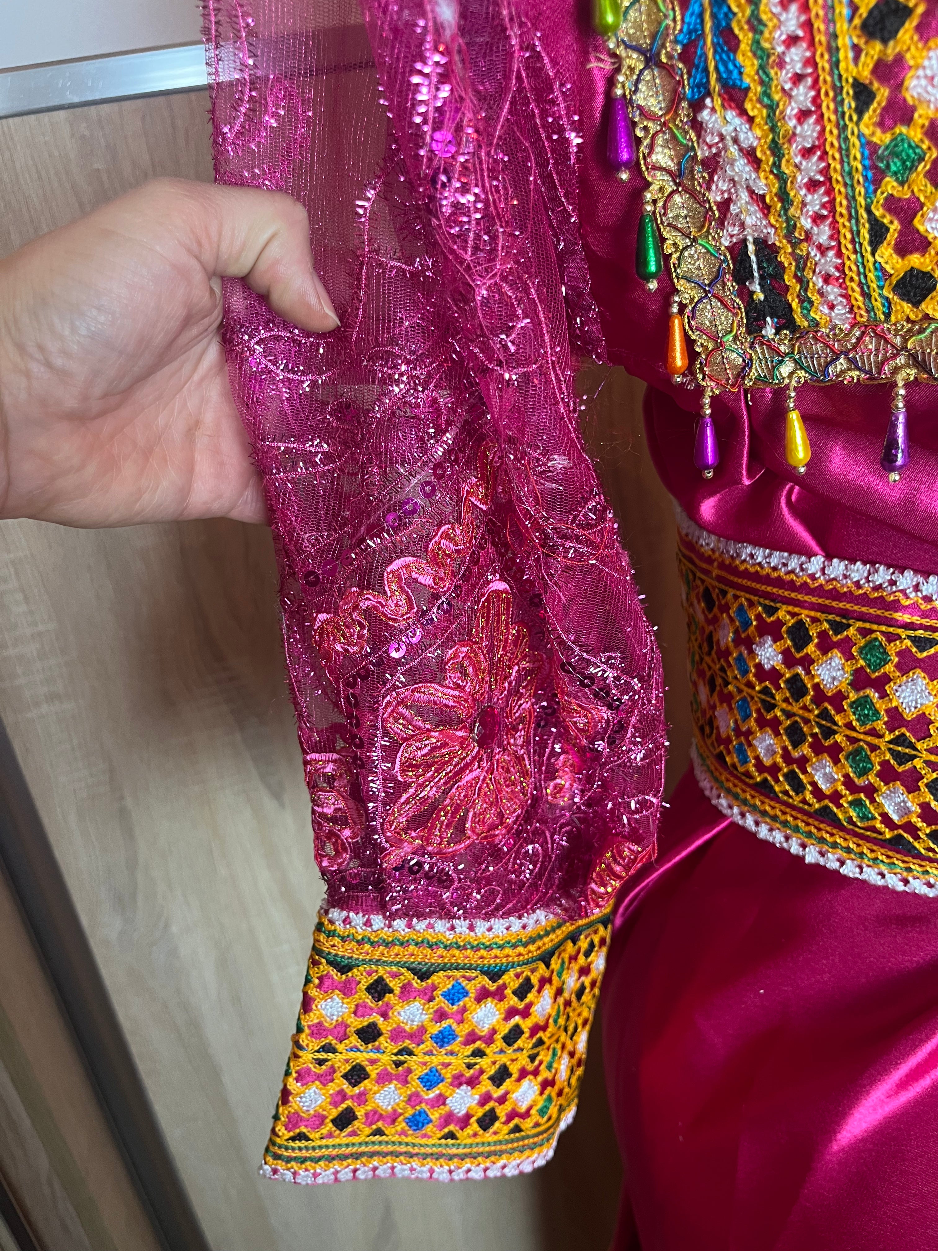 Robe kabyle fushia d'occasion