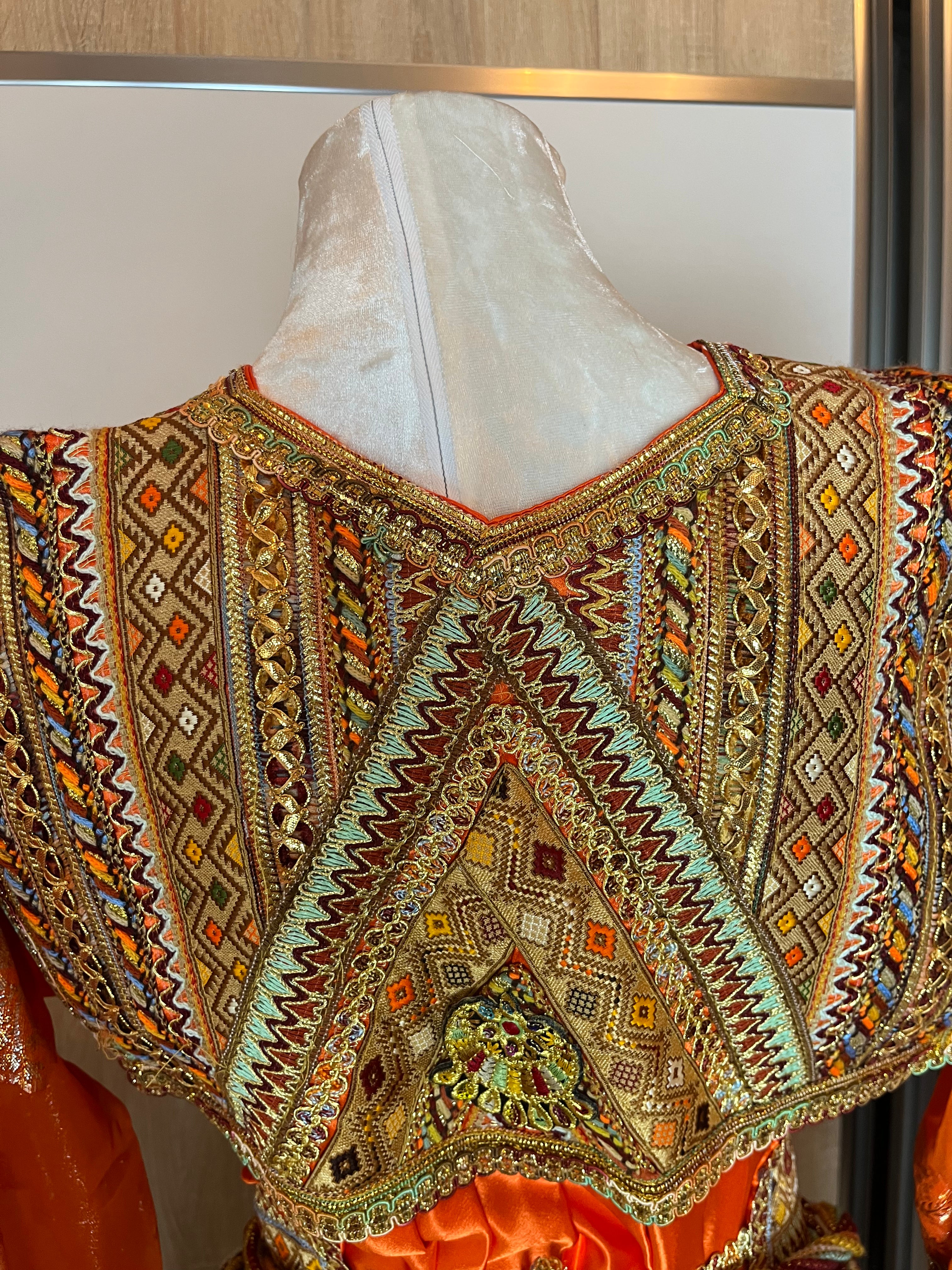 Robe Kabyle d'occasion Orange