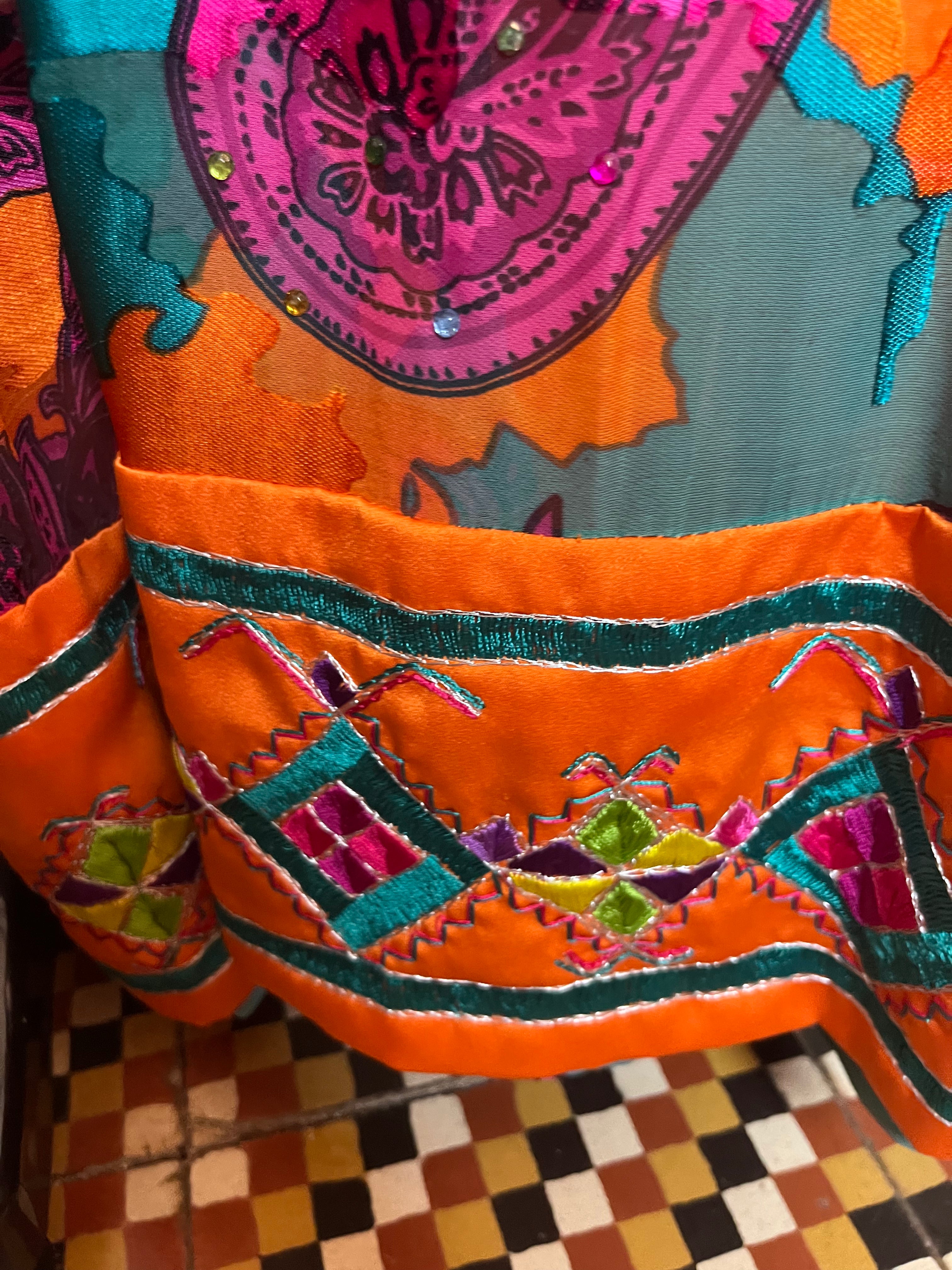 Robe kabyle colorée d'occasion