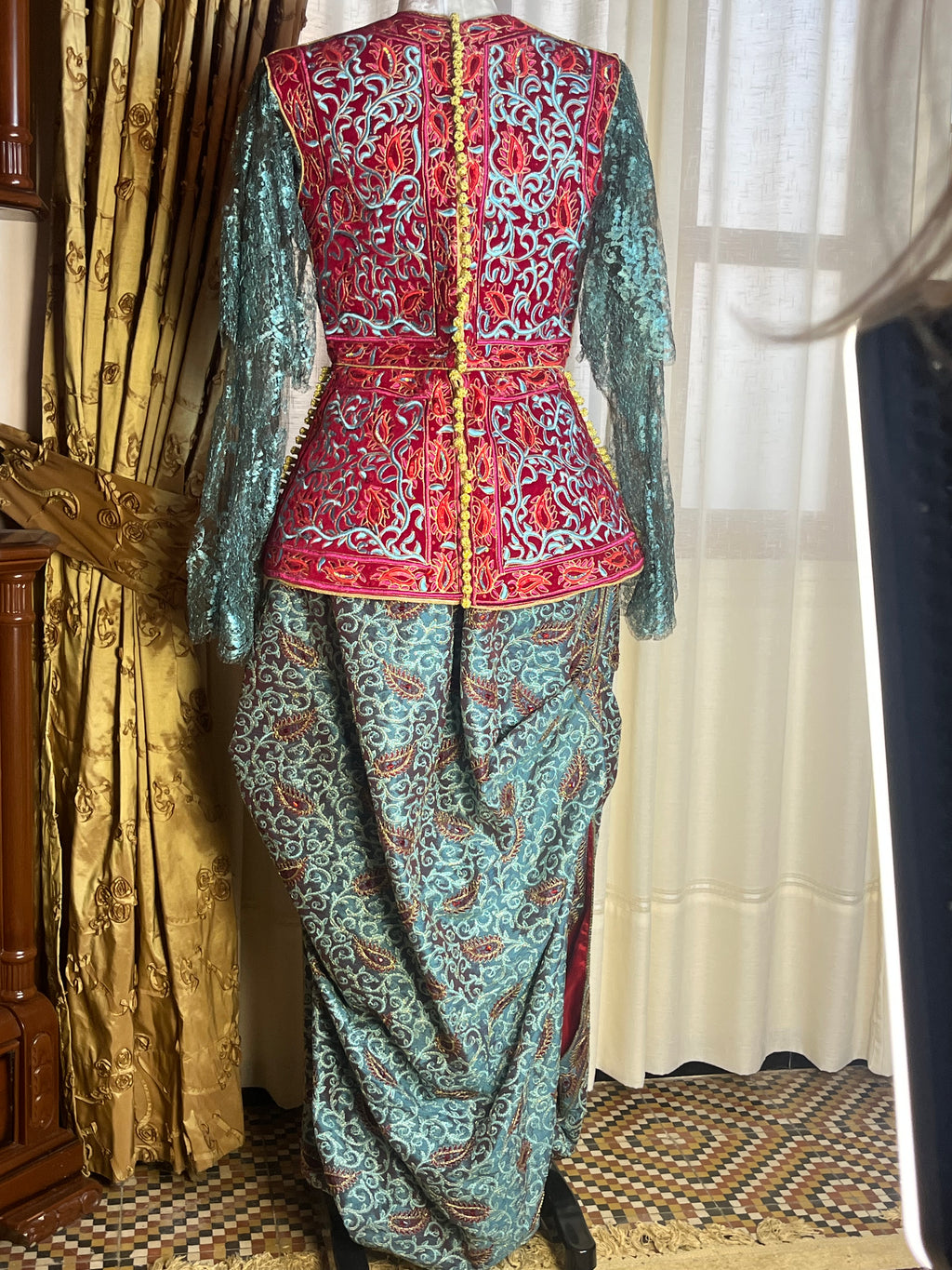 Karakou d'exception modèle unique